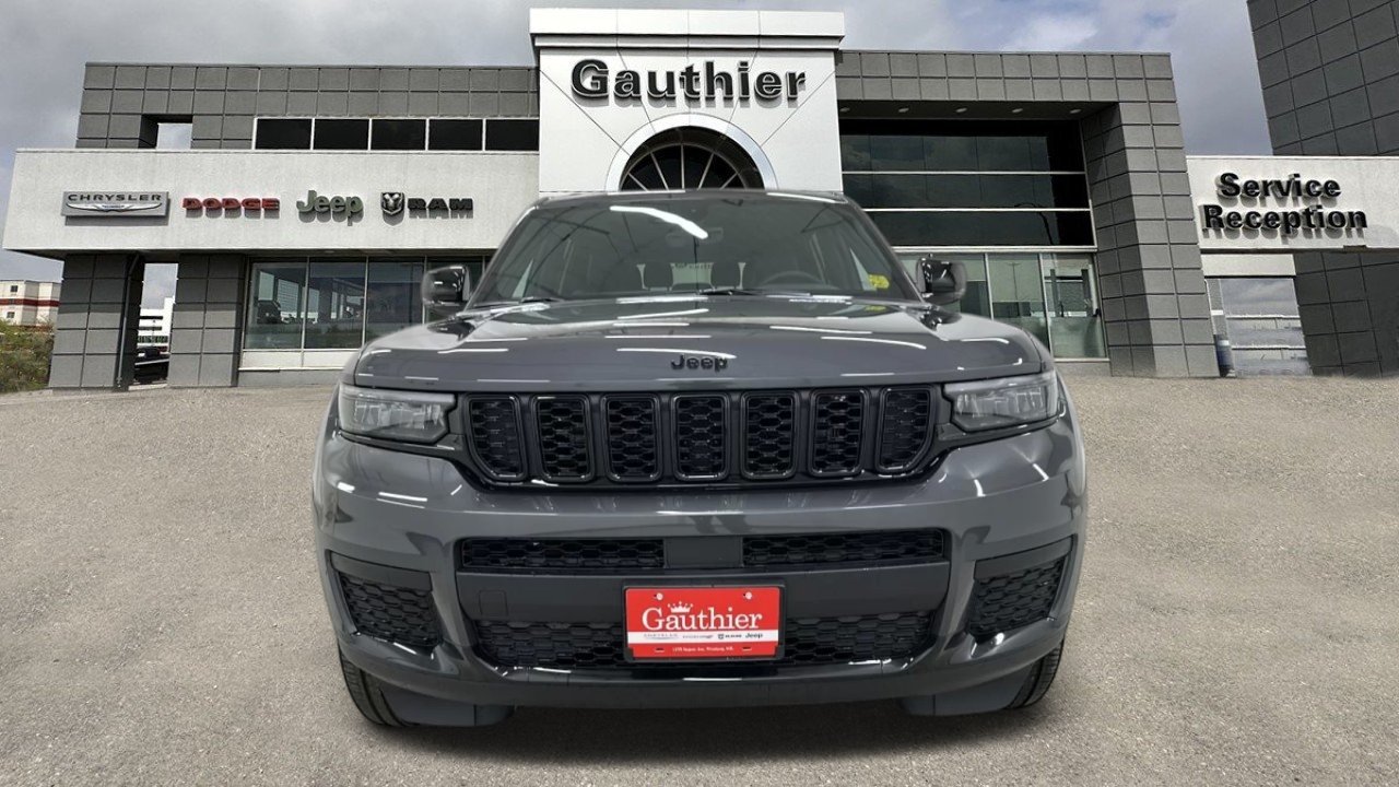 Used 2025 Jeep Grand Cherokee L Altitude