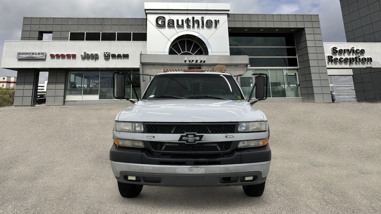 Used 2001 Chevrolet Silverado 3500 REG CAB 2WD 133WB