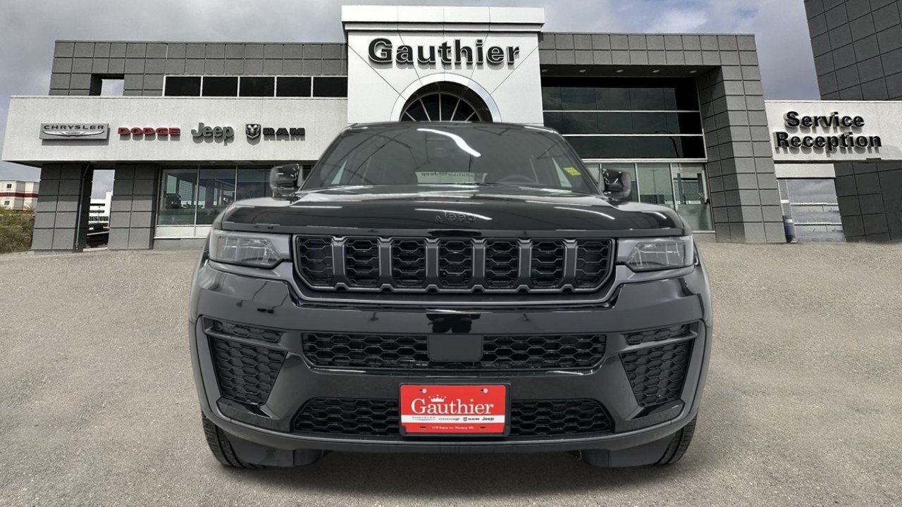 Used 2026 Jeep Grand Cherokee Altitude