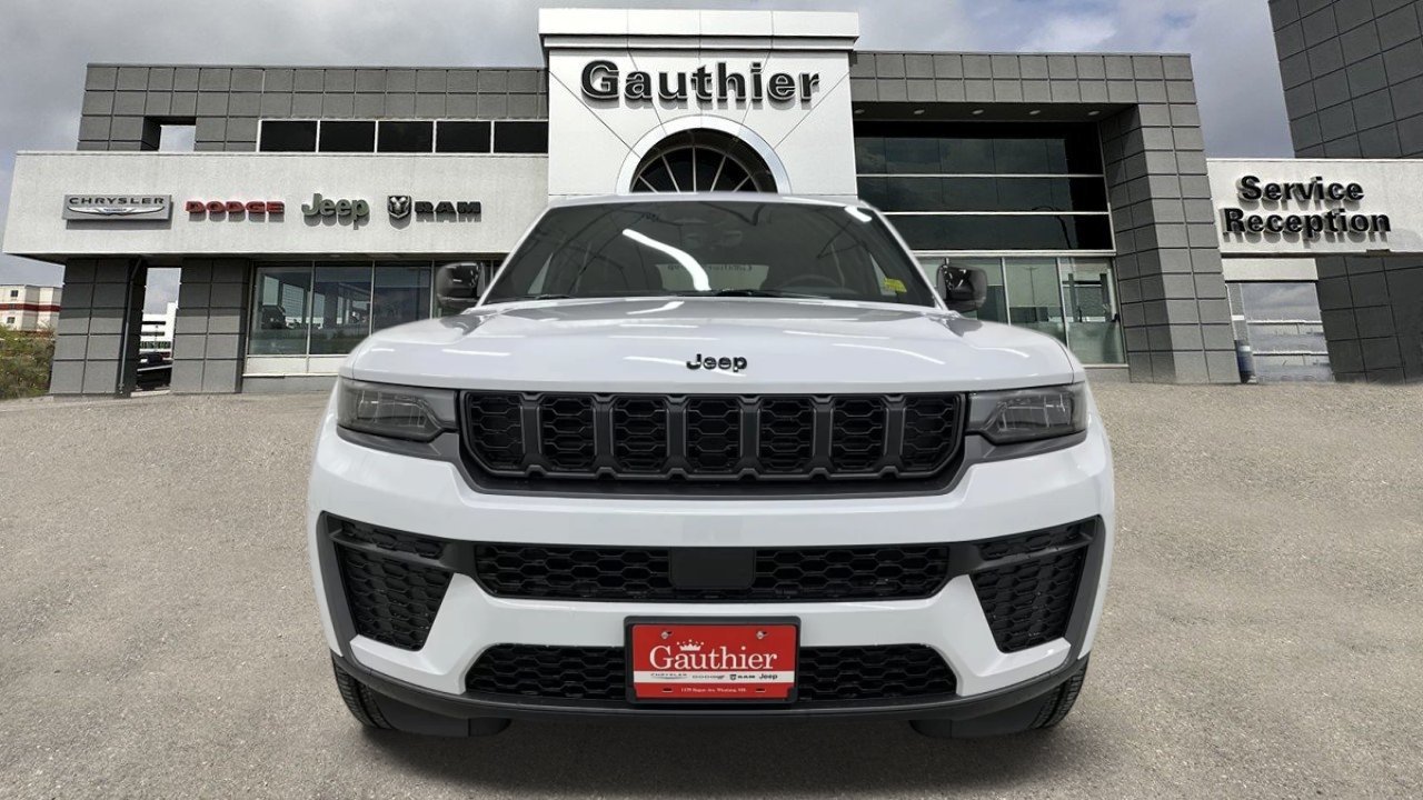 Used 2026 Jeep Grand Cherokee Altitude
